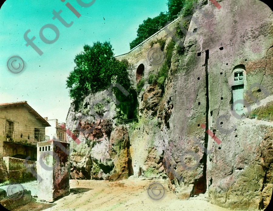 Tarpeiische Felsen | Tarpeian rocks - Foto foticon-simon-035-019.jpg | foticon.de - Bilddatenbank für Motive aus Geschichte und Kultur